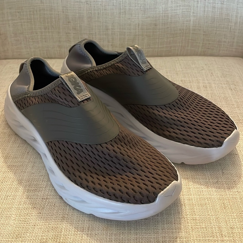 Hoka One One Ora Recovery Shoe Frosted Gray Size 9